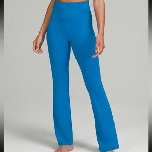Lululemon Groove Super-High-Rise Flared Pant Nulu